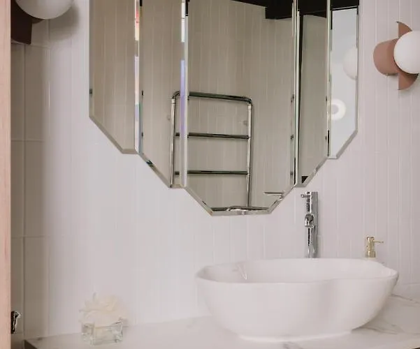 Tafla - Piotrkowska 37 *